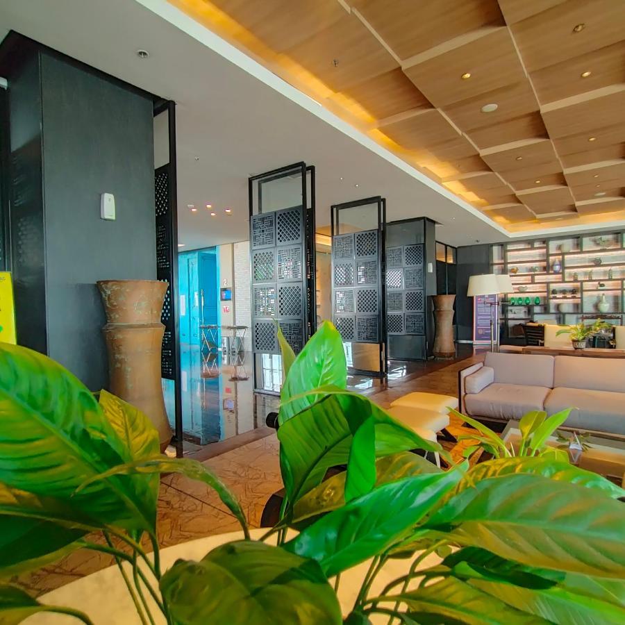 Swiss-Belinn Saripetojo Solo Exterior foto