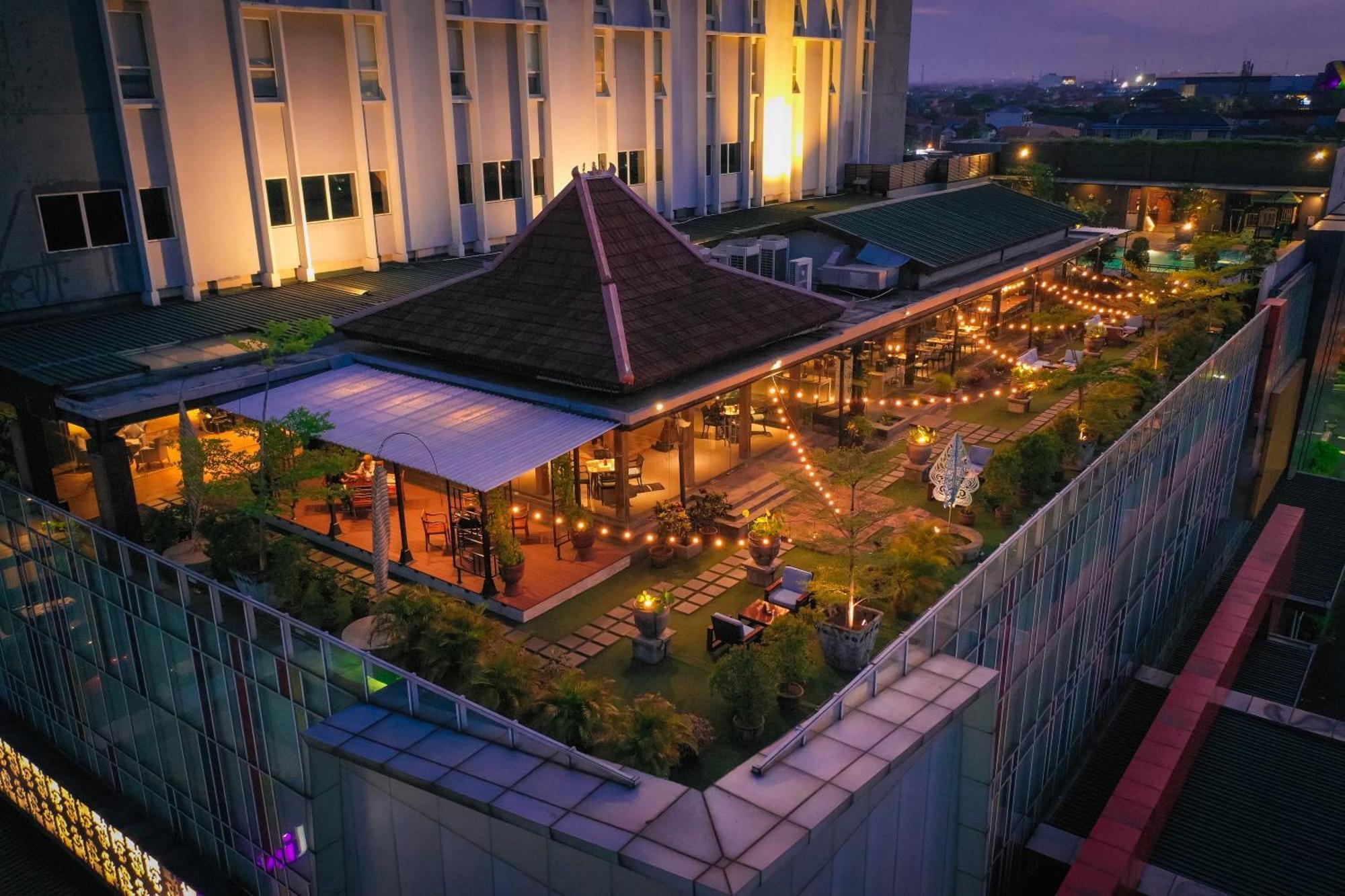 Swiss-Belinn Saripetojo Solo Exterior foto